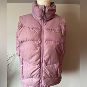 The North Face Women’s  550 Light Pink Quilted Vest size Medium